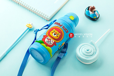 卡通兒童水杯 靜物攝影與兒童攝影的完美融合