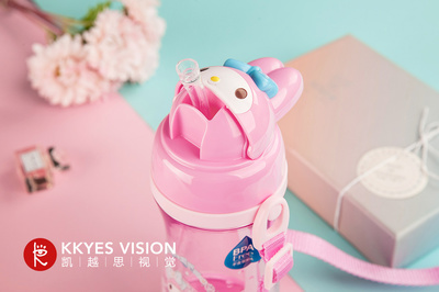 童趣時刻 兒童卡通女生保溫杯的視覺魅力